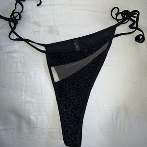 God Save Queen Gigi Bottoms